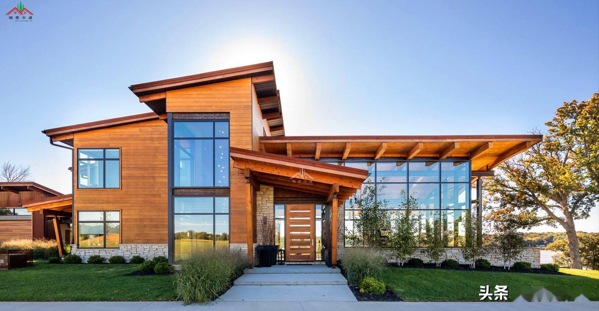 你喜欢的现代风格木屋一定是有这样的特点,单屋面室内装修够现代