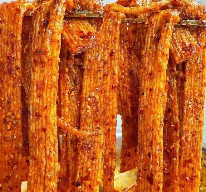 "回忆杀"第四期 | 零食王者"牛筋面辣条",香辣入味有嚼劲