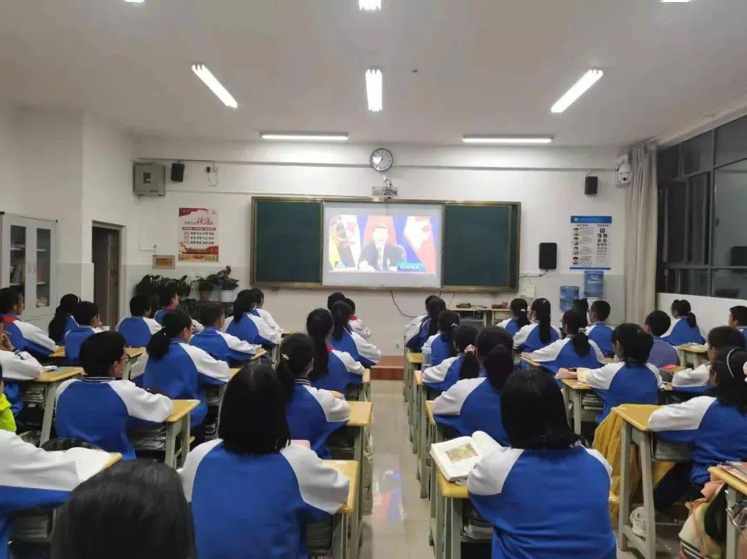 丽江市文笔学校图片