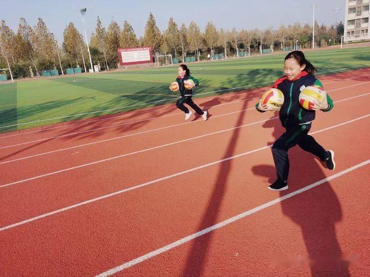 奔跑吧!少年!——世紀東城學校(小學)抱球接力賽