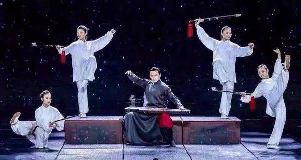 出圈|飒！“女侠”火出圈了！谢霆锋点赞：想请她拍电影