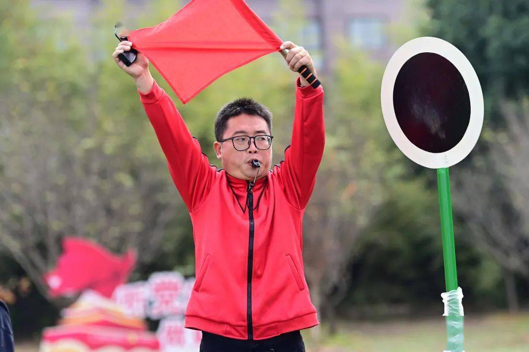 校运燃激情双减见成效实验小学第29届秋季运动会圆满结束