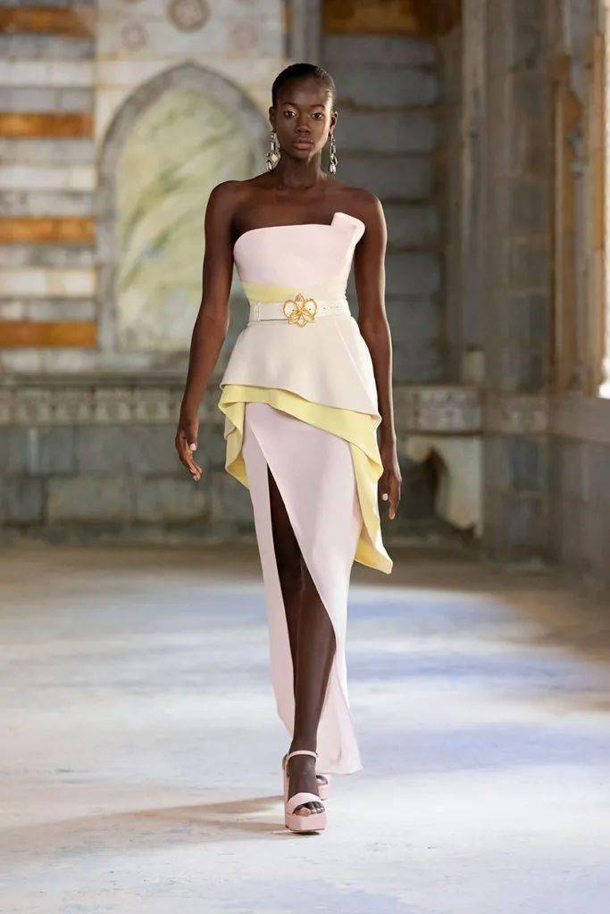 秀场【秀场】2022 春夏成衣系列 – GEORGES HOBEIKA