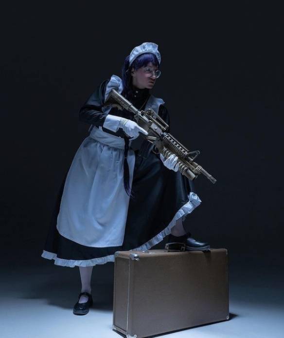 正妹cos《黑礁》战斗女仆长 反差御姐战力爆炸_角色_拉布雷斯_daria