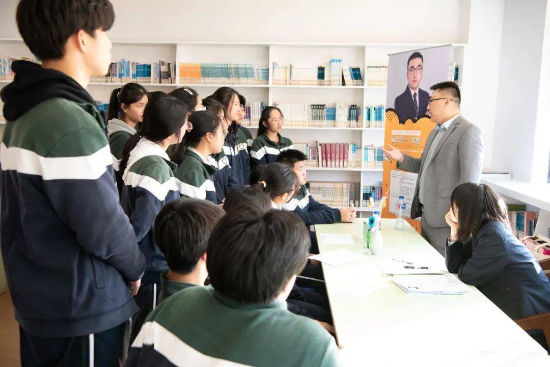 学校招聘护士_2019年云南文山州富宁县城区学校 园 选调教师公告242人(4)