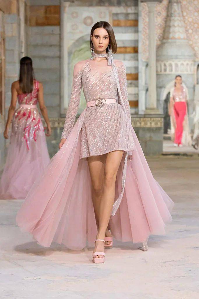 秀场【秀场】2022 春夏成衣系列 – GEORGES HOBEIKA