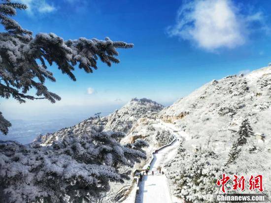 雪后泰山风景美如画