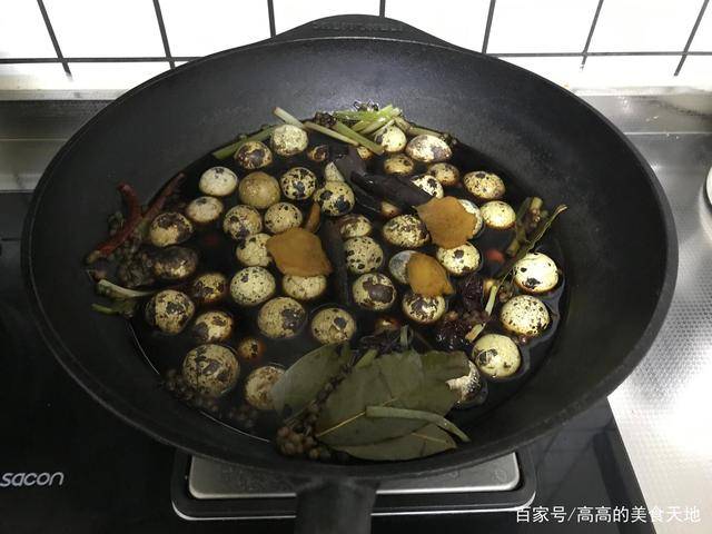 五香鵪鶉蛋正確做法,鹹香入味有營養,也是孩子生長發育最佳食品