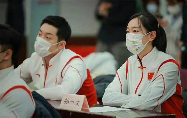 東京|2520萬港元！曾氏基金重賞中國東奧冠軍團，富商兒子開心合影馬龍