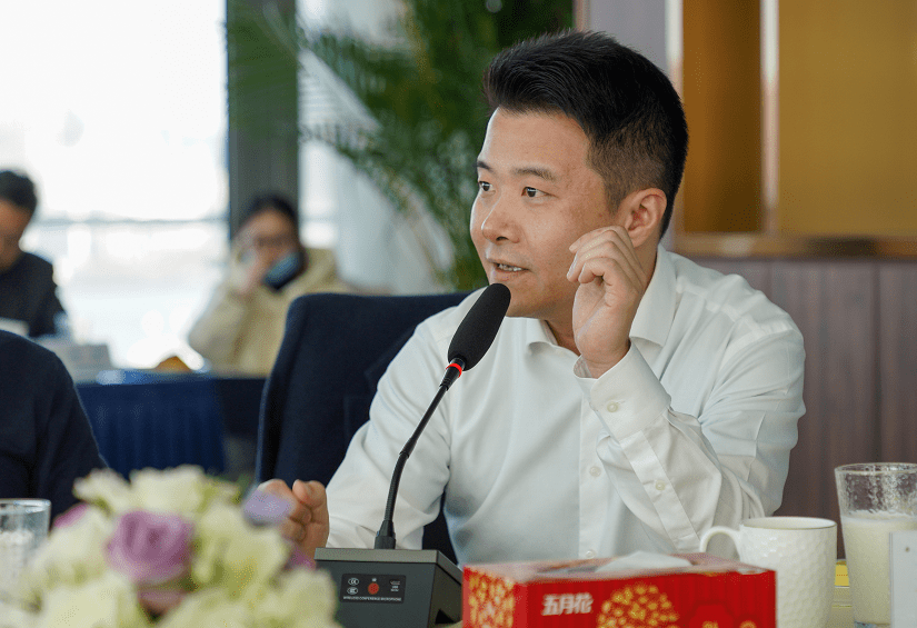 张江集团招商服务中心主任 赵栋面对企业家们的期待和诉求,张江集团