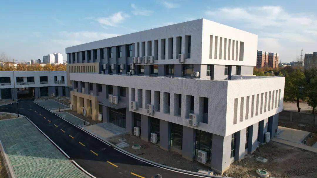 湖工新教学楼,即将投入使用!_青梅_实验_工程