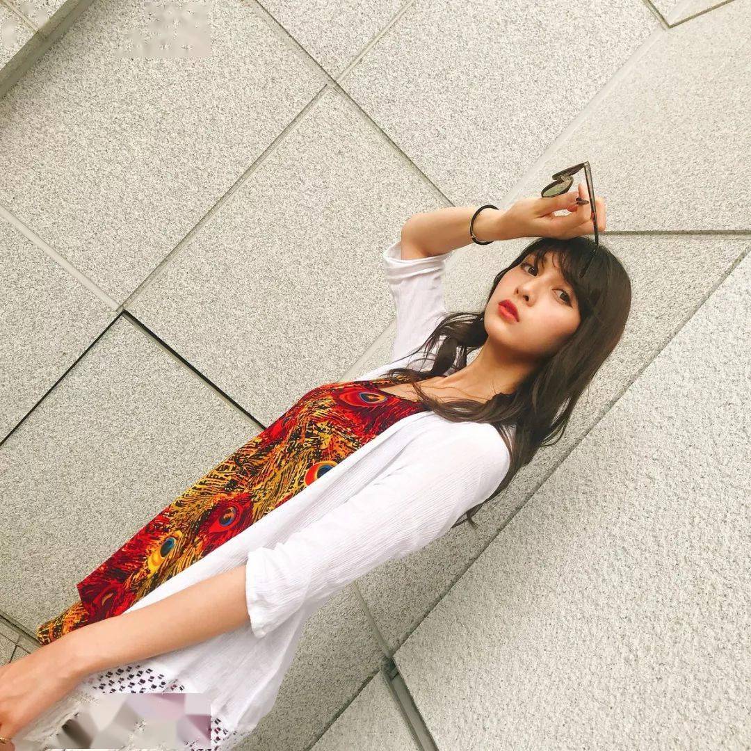 angela的本名为山本结巳,出身地为日本埼玉县,今年21岁.