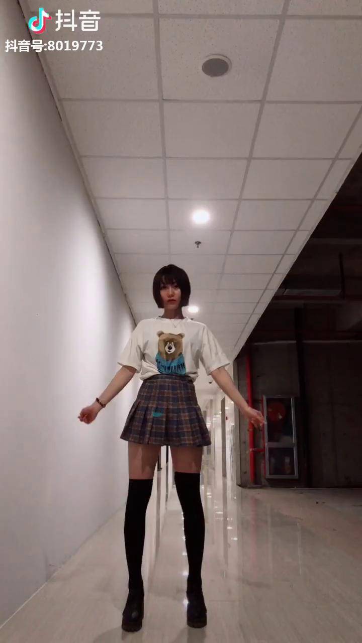 这是你们要的正常腿开长腿开超长腿特效的啊吓到了