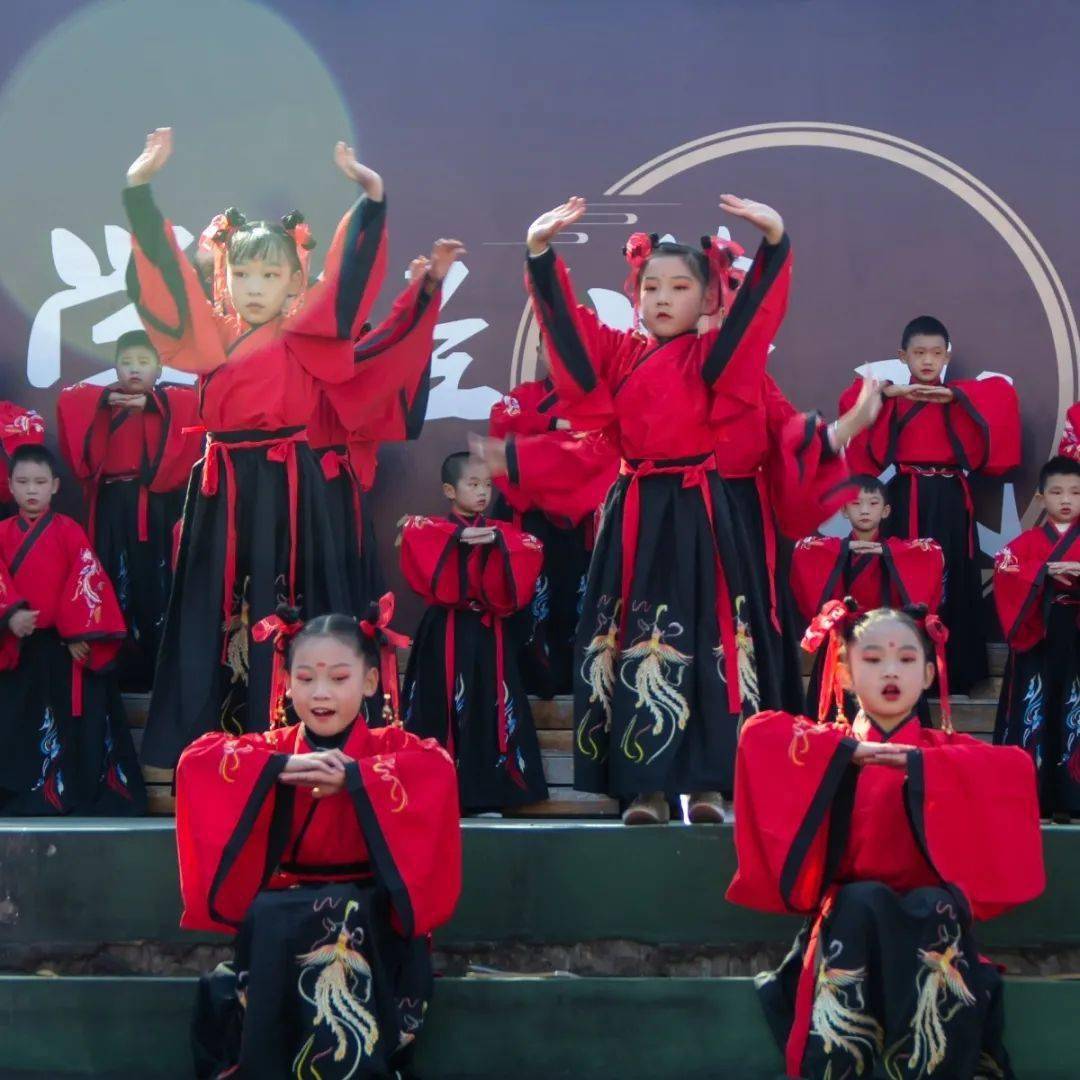 【尚雅 61 国学经典我来秀】实验小学202班精彩演绎《中华孝道》_阔