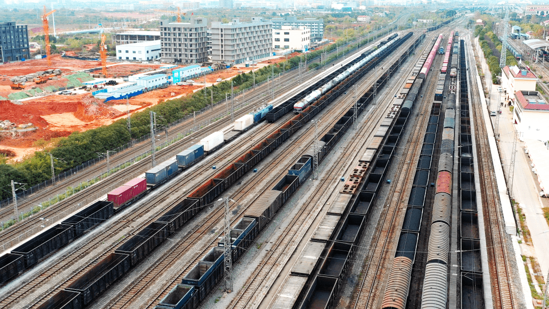 26711辆武汉北车站再破办理车纪录