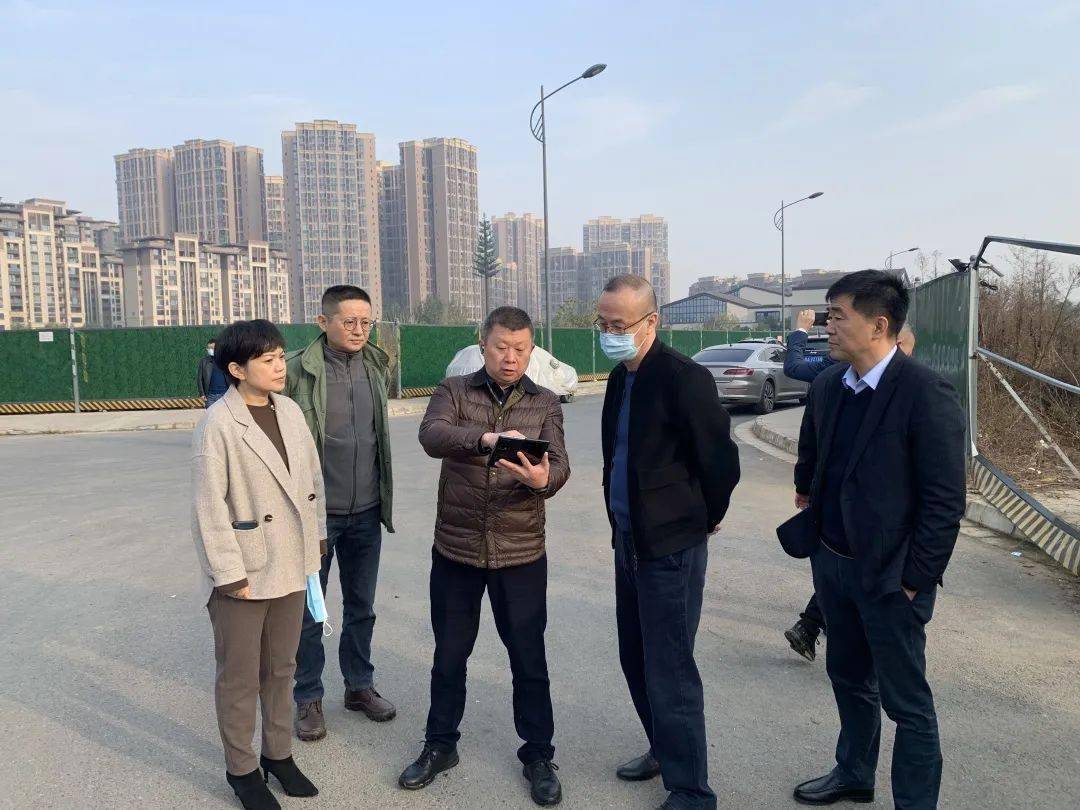 李文华赴成都考察调研