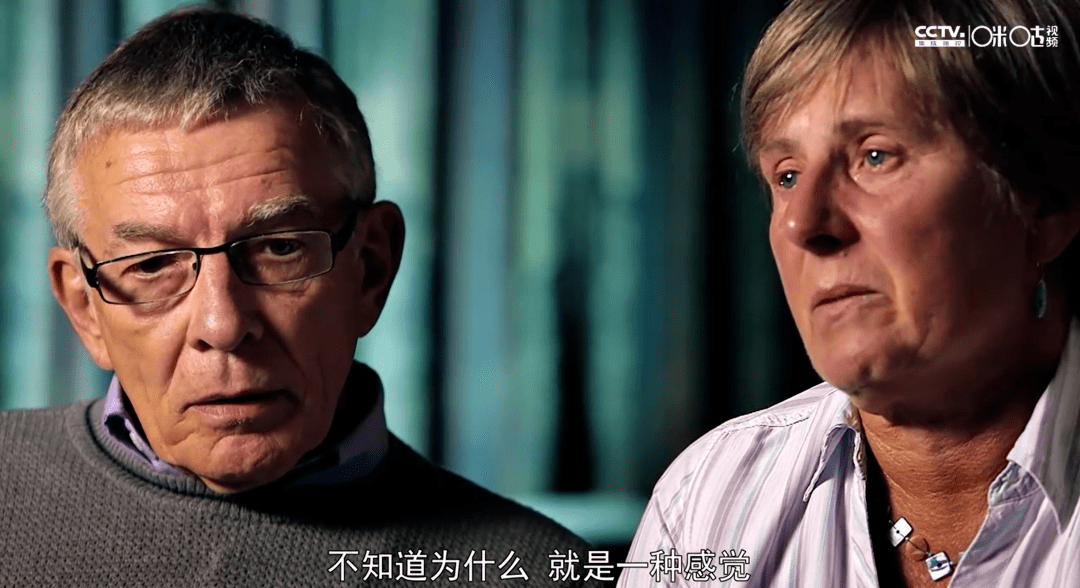 得知消息的母亲有一种不祥的预感.