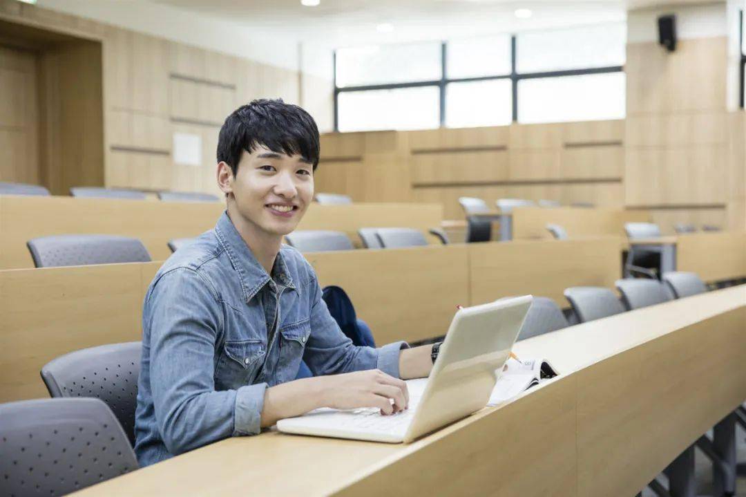 "脱城返乡",小镇青年撑起中国新农经济的蓝海_创业_何爽_晏林英