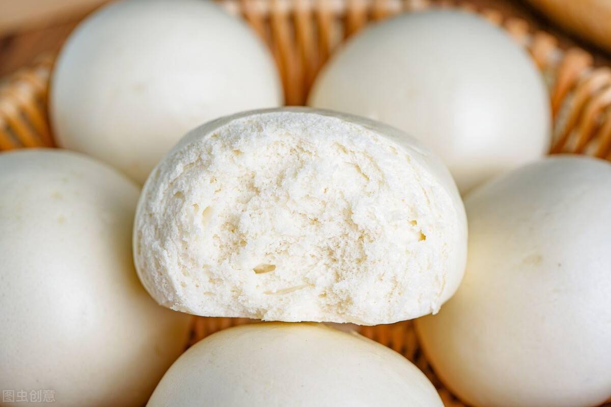 山东馒头的正宗做法,蓬松暄软,麦香浓郁,筋道可口不塌陷回缩