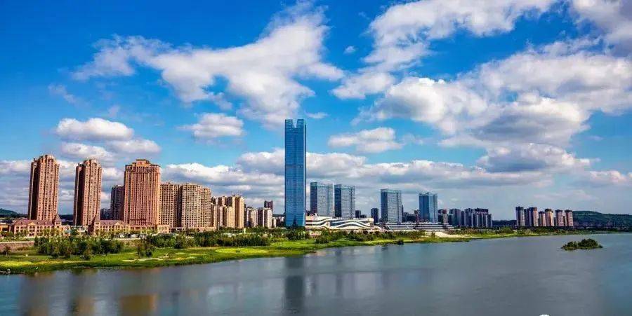 万达广场南充项目正式启动,预计明年国庆前开业,又一城市新中心来了!