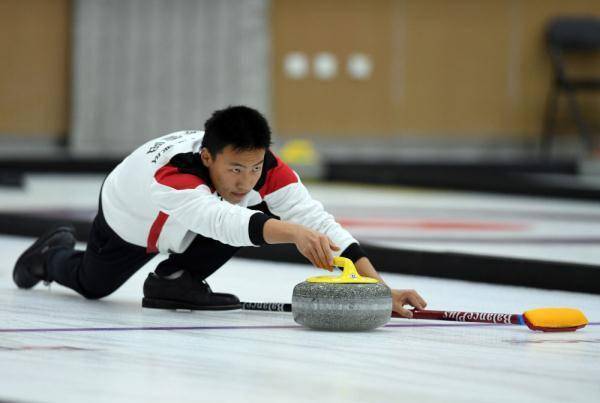 青少年|走近冬奧丨2021年北京市青少年冰壺錦標(biāo)賽混合雙人比賽開賽