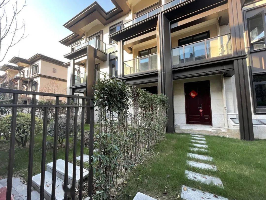 兰溪这个高档小区集中违建拆