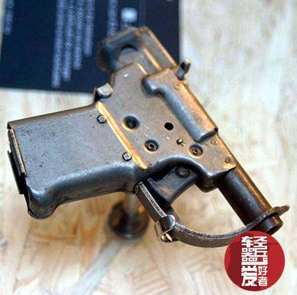一支被"山寨"的汤普森冲锋枪