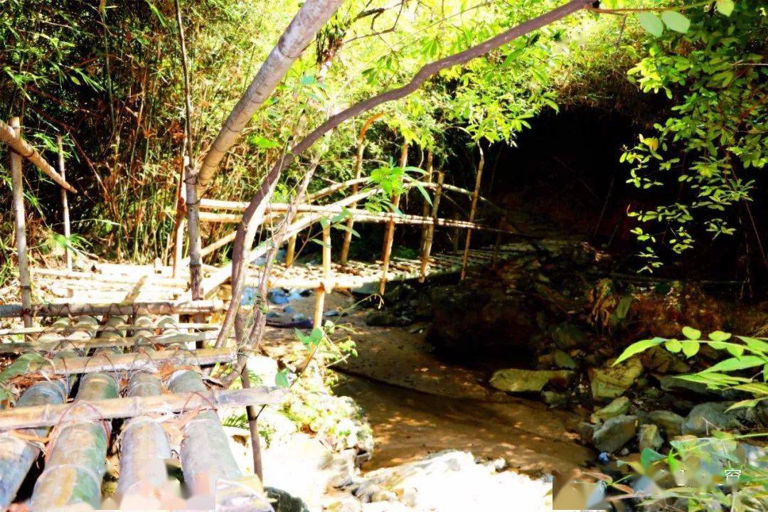 【全域旅游】探秘里山村千年神蛇,徒步神秘石龙江溪谷