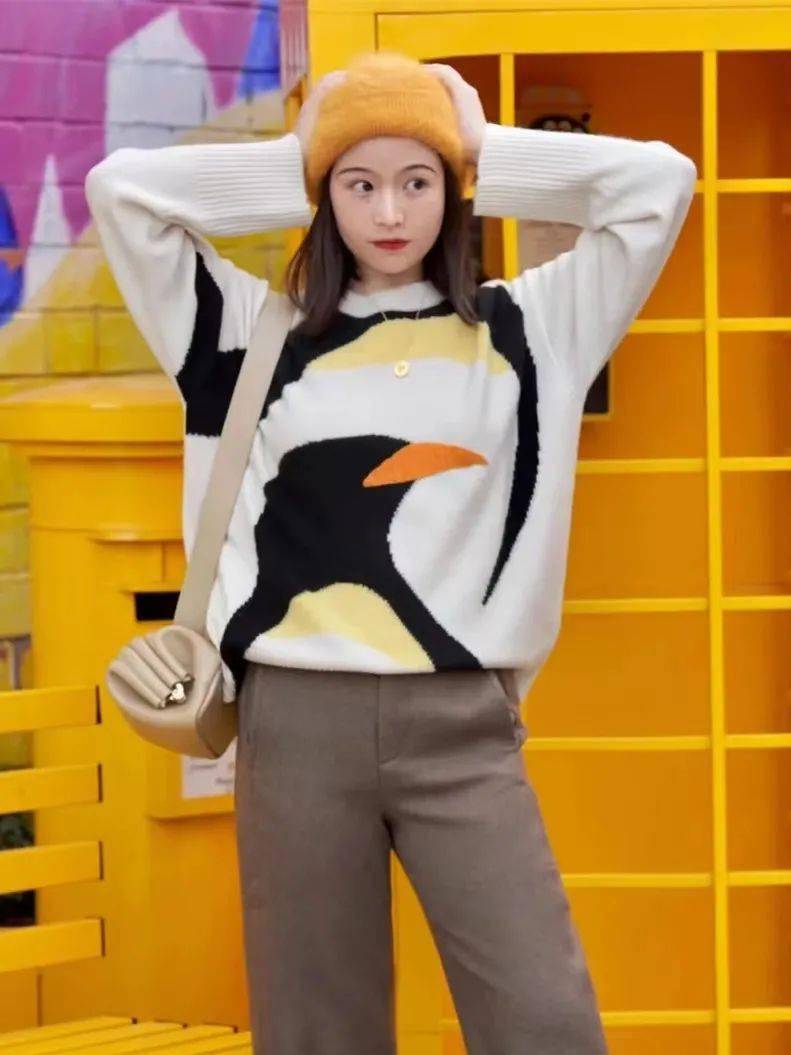 卫衣 大衣里面穿什么？成套穿=好看+高级！