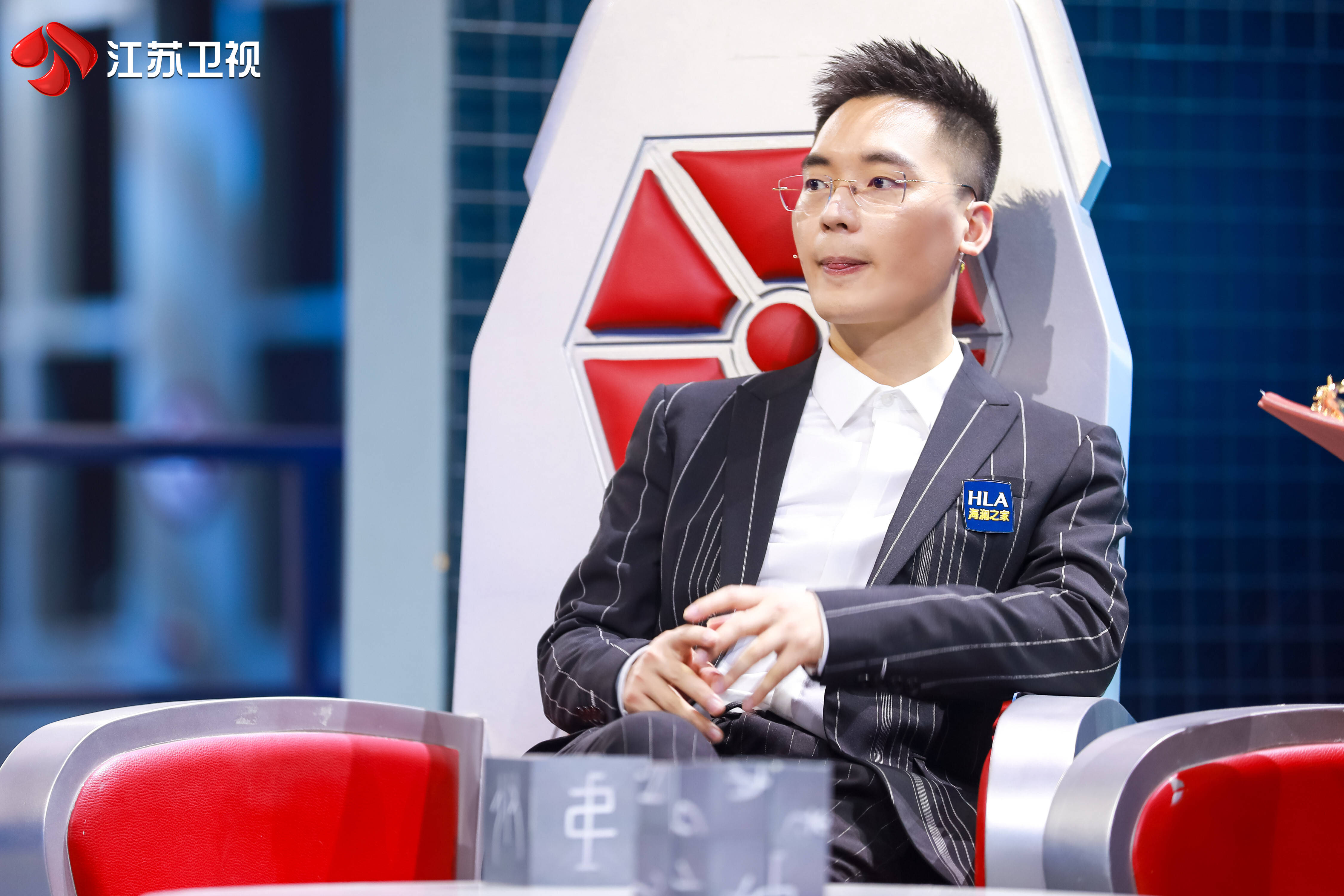 王峰遇见山之队:从实力脑王到最强队长的华丽转身_大脑_魏坤琳_舞台