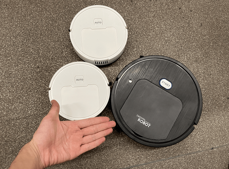 三个加起来都不到100块的扫地机器人，用起来啥感觉？