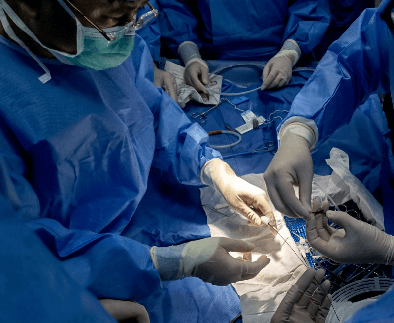 男子|男子体内藏有多枚“不定时炸弹”！医生改装“排雷”工具