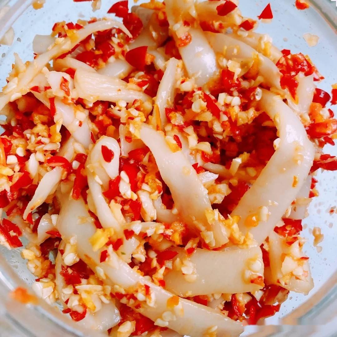 萝卜皮别急着扔这样做鲜辣爽口嘎嘣脆关键是开胃下饭超过瘾