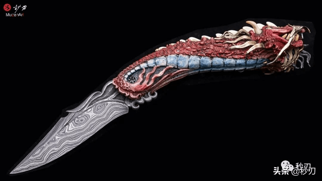 "微笑红龙"不仅是哥布林怪兽折刀里的巨无霸,同时他也是拉瑞唯一一座