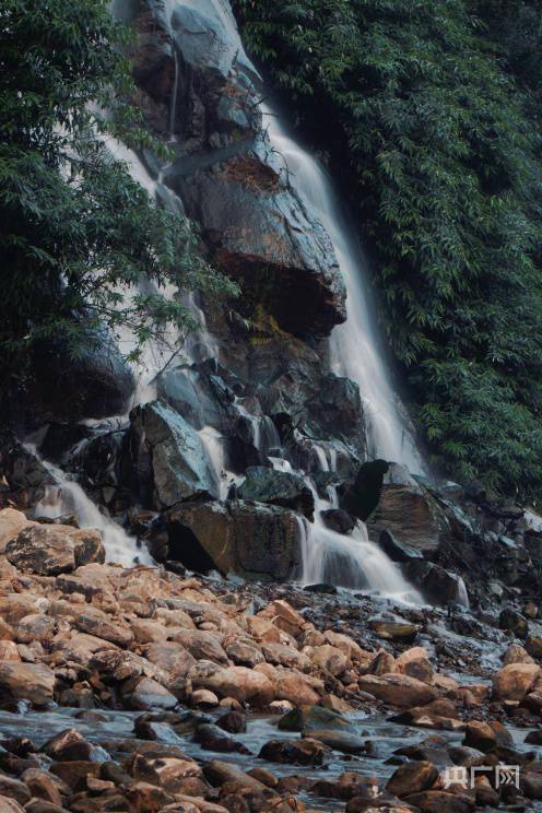 历史|【一城百景】悬瀑如练 重庆南温泉美景流淌