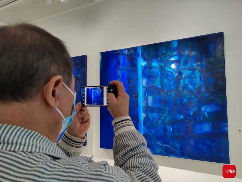 驻地|“漂浮的记忆” 画展在大芬油画村开幕 展览持续至27日