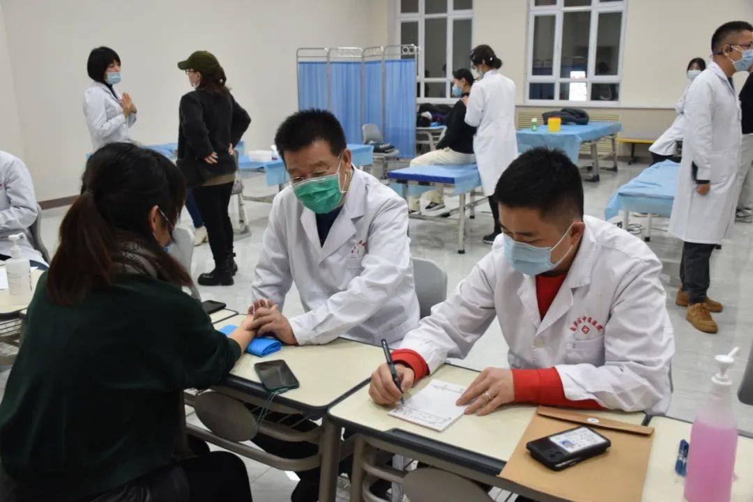 坚守|【我为群众办实事】坚守初心为民心——关爱教师健康