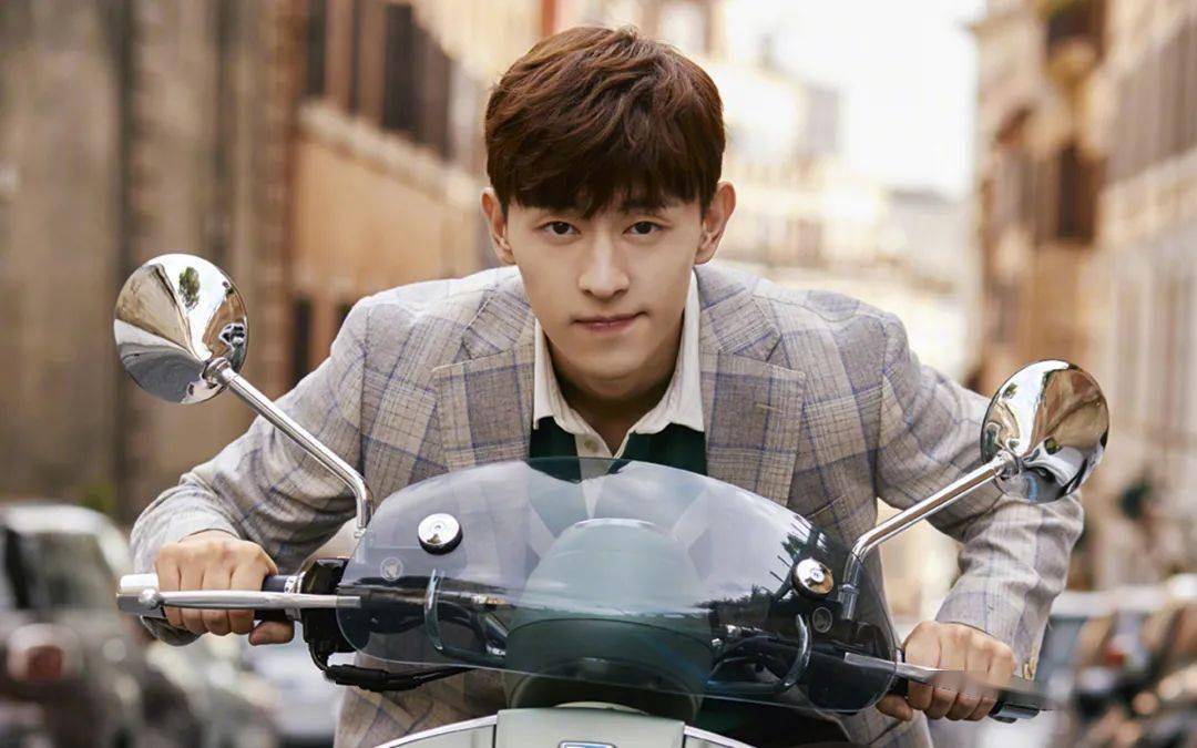 张雨绮|辛芷蕾翟天临分手？邓伦一心想做综艺咖？《某某》耽改迎难开机？张雨绮李柄熹真实关系？罗晋毛晓彤禁止炒cp？