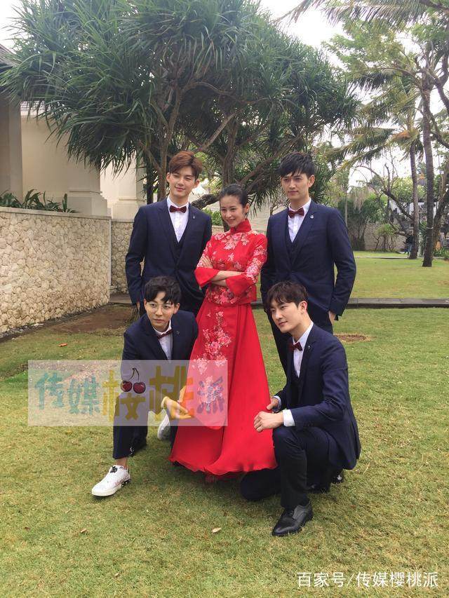 付辛博接亲对颖儿高喊"养你一辈子" 马可郭碧婷领衔陪亲团_婚礼_明星