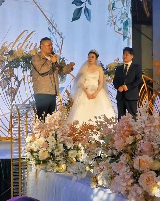栾云平徒弟李筱奎结婚只大6岁的舅舅岳云鹏差点泪洒婚礼现场