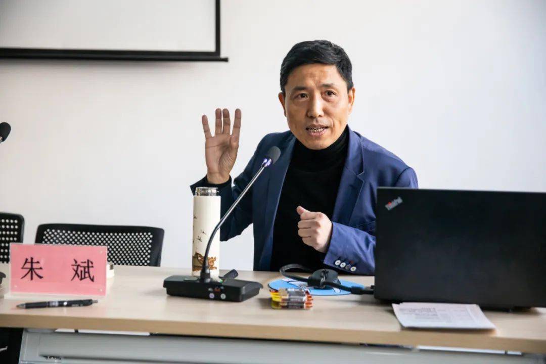 南华期货首席经济学家朱斌：紧扣政府工作报告精神 以期货功能服务高质量发展