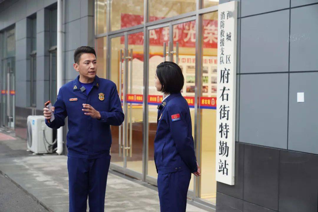 连刷6小时,北京第一消防救援站的这场直播果然上头