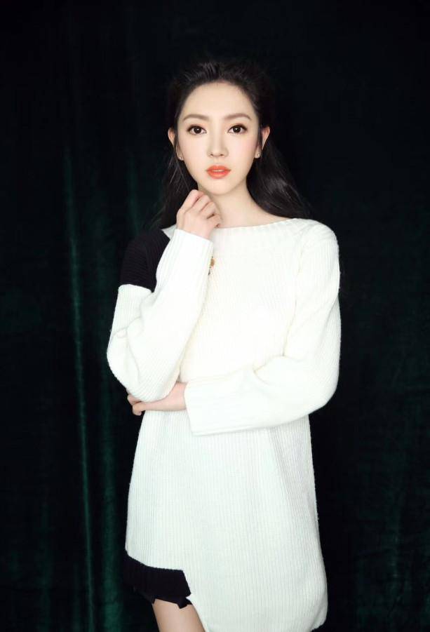 她是赵本山的干女儿,顶替赵丽颖出演《蜀山战纪2》,貌美很有范_雨婷