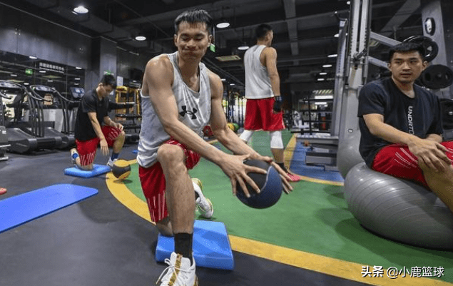 多次拿到过全国冠军,除了引进郑毅,冷振铎,李耀强三名前国手球员之外