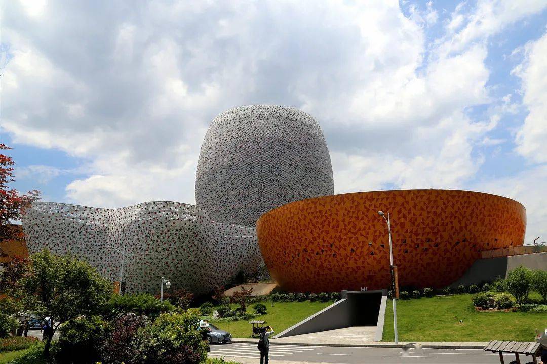 中国醴陵,瓷彩天下.