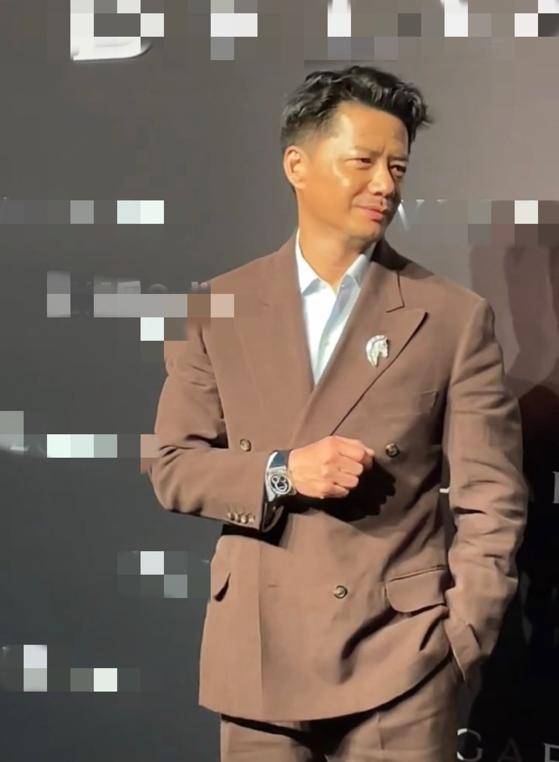 47岁吕不韦段奕宏近况油光满面眼袋厚重还当众回怼记者