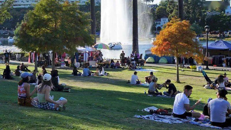 副作用|全球疫情奔3亿去了！美国给5-11岁孩子接种新冠疫苗, 可家长们的态度却令人意外…