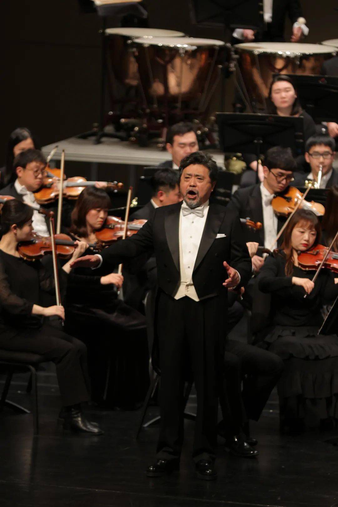 中国三大男高音首度在嘉定同台现场飙唱振奋人心