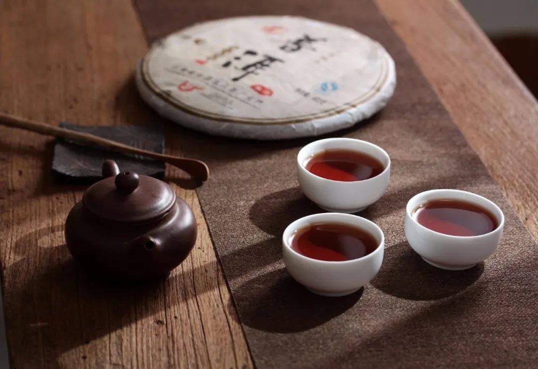 金奖|40年匠心做茶，她斩获茶博会金奖，网友：终于找回那熟悉的味道···