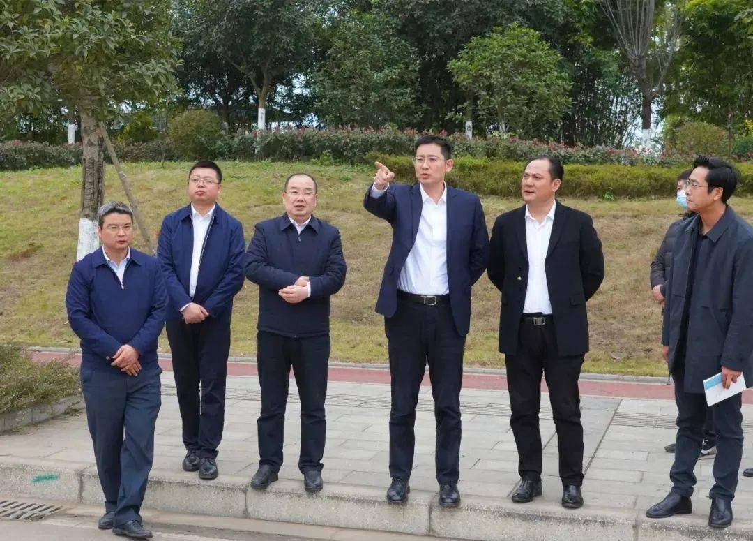 "进一步提升规划设计水平,推动城市能级提升"谭晓政在